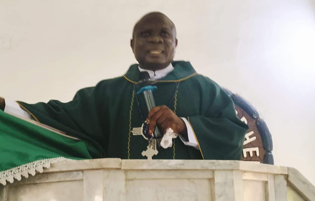 Very Rev Aaron Akabuokwu